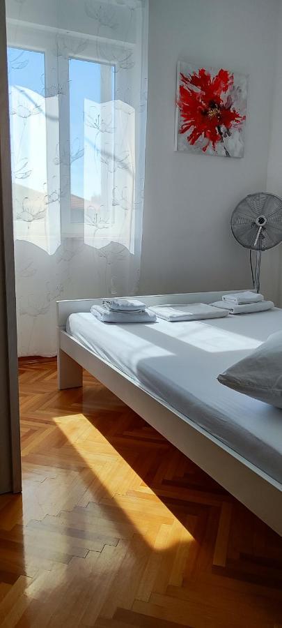 Kaštela Apartman Leona מראה חיצוני תמונה