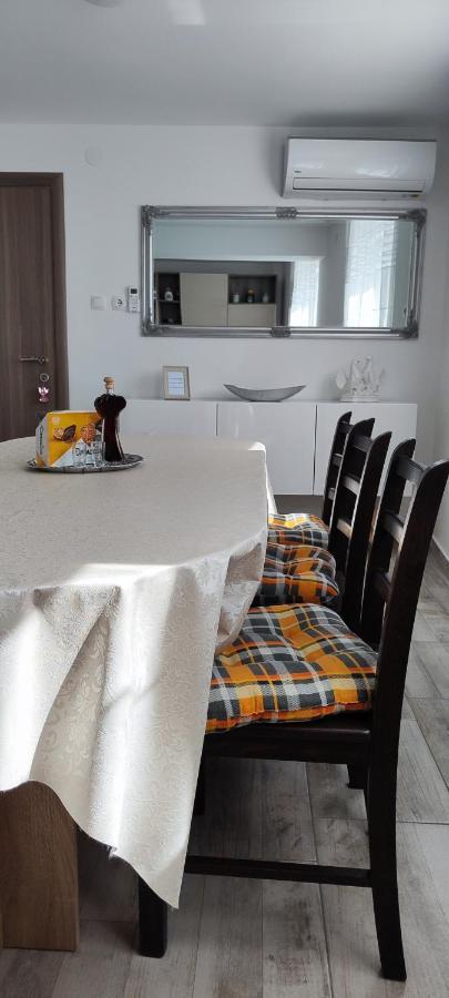 Kaštela Apartman Leona מראה חיצוני תמונה